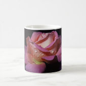 tasse de café avec le rose de rose (Centre)