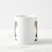Tasse de café avec un bébé koala mignon (Centre)