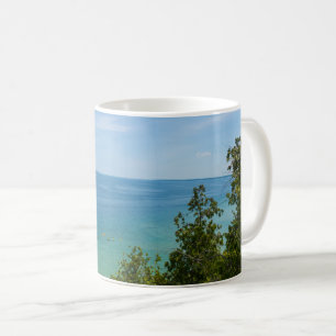 Tasse de café avec vue sur le lac Huron