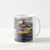 Tasse de café blanc avec des nénuphars peignant (Devant droit)
