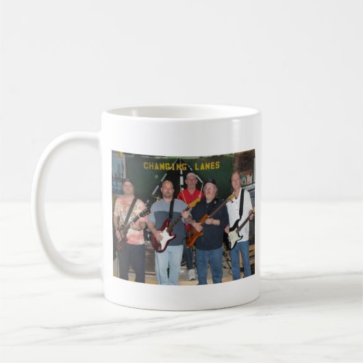 Tasse de café changeante de ruelles (Gauche)