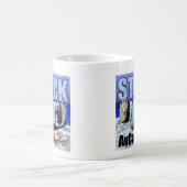 Tasse de café coincée de MIC AvCast (Centre)