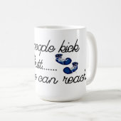 Tasse de café courte de bout de coup-de-pied de (Devant droit)