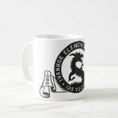 Tasse de café d'anniversaire d'Ivanhoe 125th (Devant gauche)