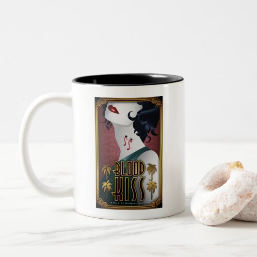 Tasse de café de baiser de sang avec les deux (Avec donut)