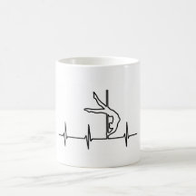 Tasse de café de battement de coeur de danse de