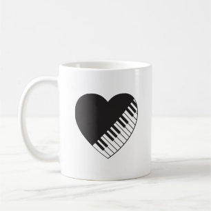 Tasse de café de coeur de piano