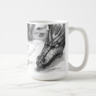 Tasse de café de croquis de dragon