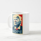 Tasse de café de Donald Trump "NOPE" (Devant gauche)