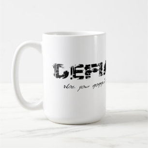Tasse de café de logo de studios de défi