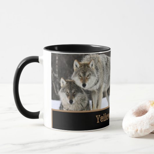 Tasse de café de loups de Yellowstone à deux tons (Avec donut)