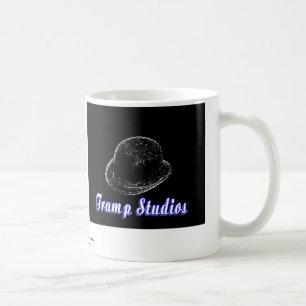 Tasse de café de studios de bruit de pas