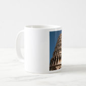 Tasse de café de tour penchée (Devant gauche)