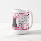 Tasse de café d'écriture sainte de "force et de (Devant droit)