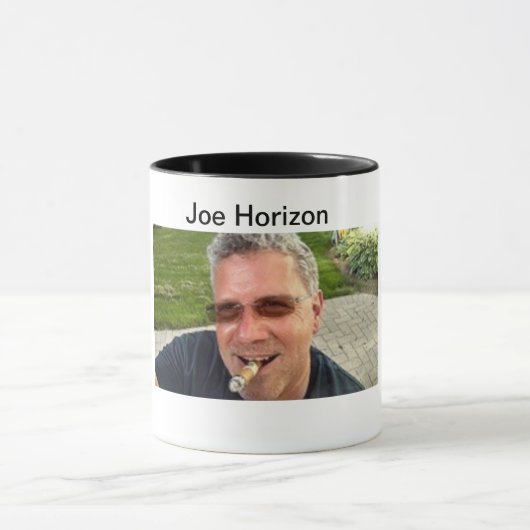 Tasse de café d'horizon de Joe (Centre)