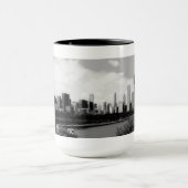 Tasse de café d'horizon de Posterized Chicago (Centre)