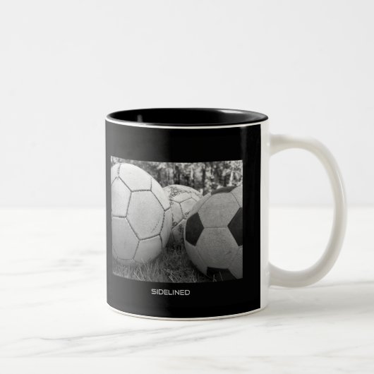 Tasse de café du football (Droit)