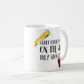 Tasse de café élémentaire de maître d'école (Devant droit)