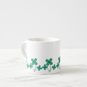Tasse de café express de shamrocks