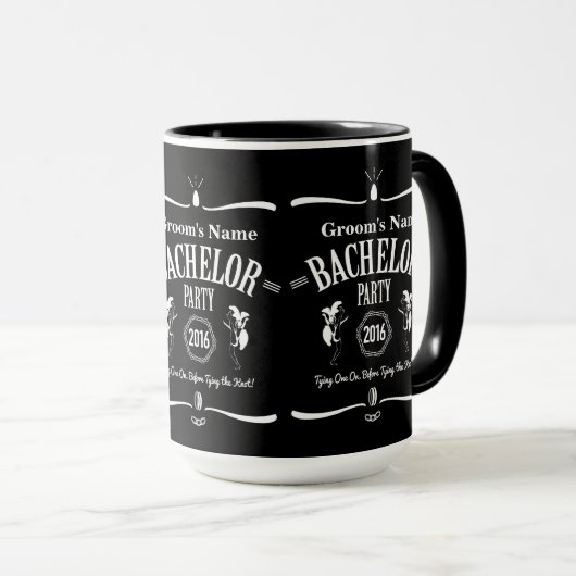 Tasse de café faite sur commande d'enterrement de (Devant droit)