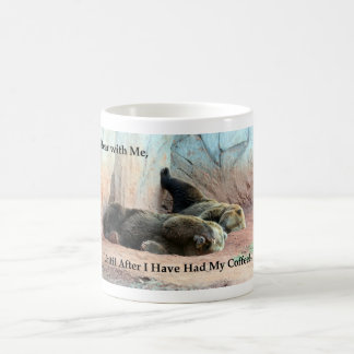 Tasse de café grognonne d'ours
