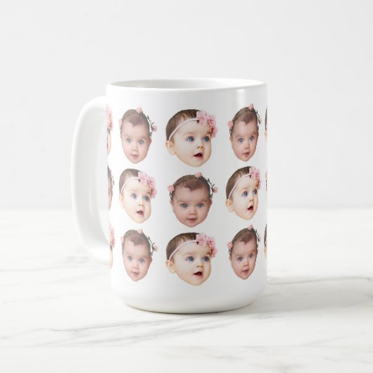 Tasse de café mignonne avec visage de bébé personn (Devant gauche)