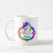 Tasse de café mignonne d'arc-en-ciel nommé fait