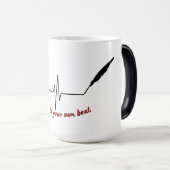 Tasse de café morphing de logo oblique de (Devant droit)