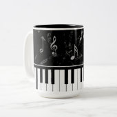 Tasse de café noire et blanche de musique de piano (Devant gauche)