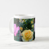 Tasse de café rose de bourgeon (Devant gauche)