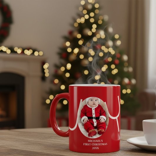 Tasse de café rouge pour la première photo de Noël