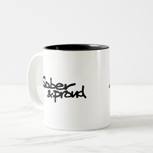 Tasse de café sobre et fière de graffiti (Devant gauche)