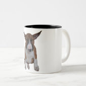 Tasse de café somnolente de chiot de bull-terrier (Devant droit)