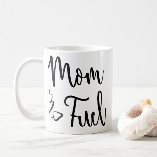Tasse de carburant de maman