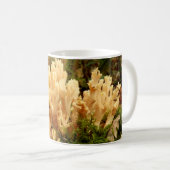 Tasse de champignons de stricta de Ramaria (Devant droit)