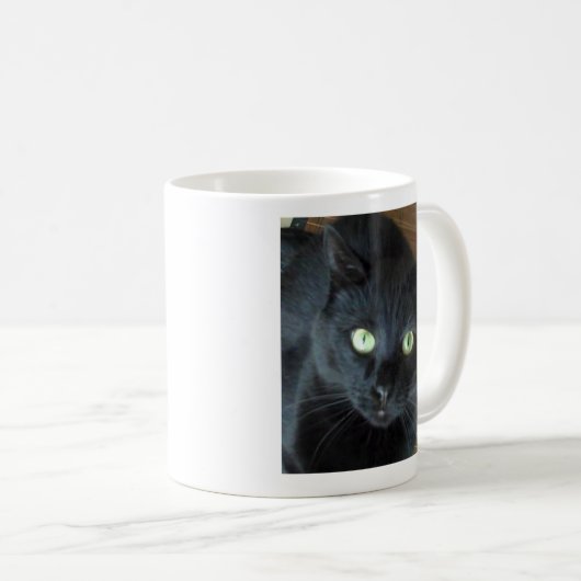 tasse de chat noir (Devant droit)