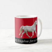 Tasse de cheval blanc avec dire (Devant droit)