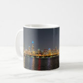 Tasse de Chicago Night Skyline (Devant gauche)