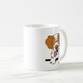 Tasse de chien de bande dessinée d'épagneul de (Devant droit)