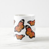 Tasse de classique de papillons de monarque (Centre)