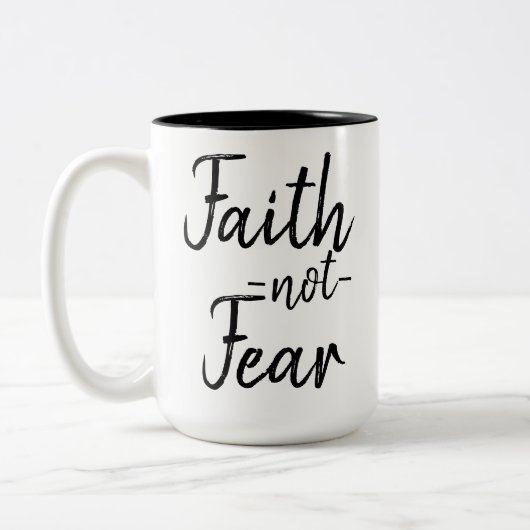 Tasse de crainte de foi pas (Gauche)