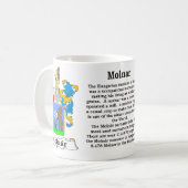 Tasse de crête de famille de Molnar (Devant gauche)