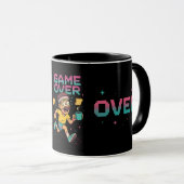 Tasse de design en pixel art "Game Over" pour le c (Devant droit)