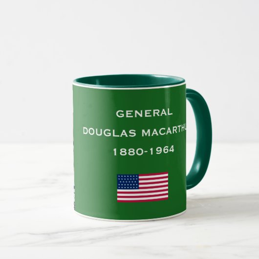 Tasse de Douglas MacArthur (Devant droit)
