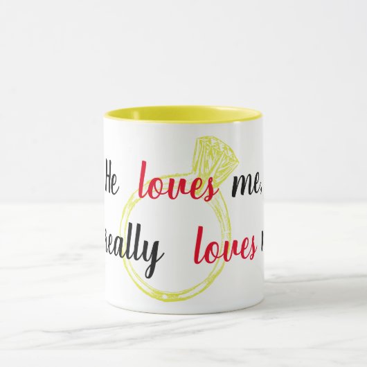 Tasse de fiançailles "Il m'aime" (Centre)