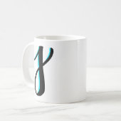 Tasse de "J" (Devant gauche)
