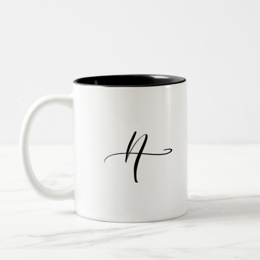 Tasse de la lettre cursive "A" (Gauche)