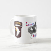 Tasse de Lakota Akicita (Devant gauche)