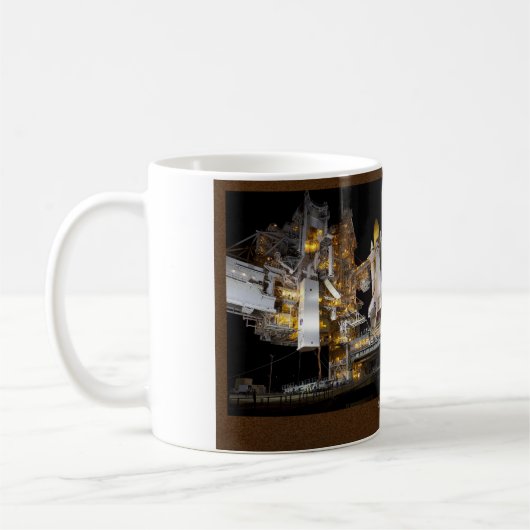 Tasse de l'Atlantide de navette spatiale (Gauche)