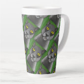 Tasse de latte avec chat gris (Angle droit)